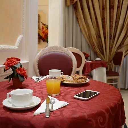 伊答雷里酒店 3*