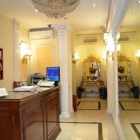 فندق Erdarelli 3*
