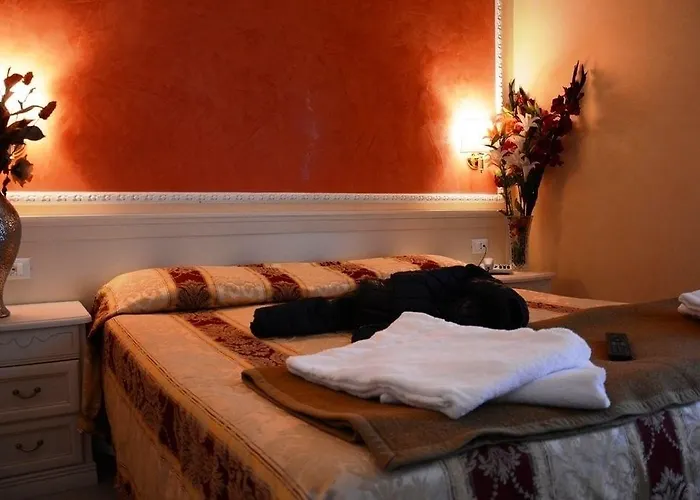 Erdarelli מלון 3*