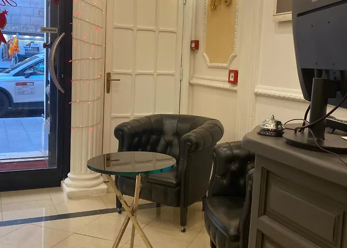 Erdarelli מלון 3*