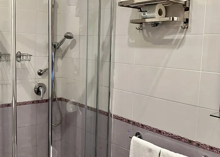 מלון Erdarelli 3*